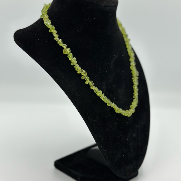 17.5in Natural Peridot Gemstone Necklace - Picture 6 of 6
